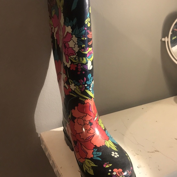 Sakroots rain boots - Picture 2 of 4